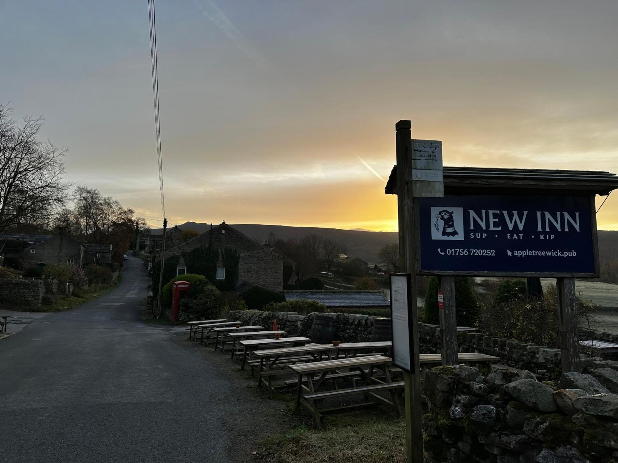 New * Appletreewick